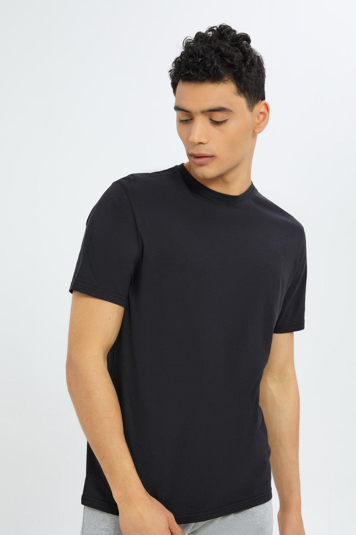 Redtag-Black-Crew-Neck-Basic-T-Shirt-365,-Category:T-Shirts,-Colour:Black,-Deals:New-In,-Dept:Menswear,-Filter:Men's-Clothing,-H1:MWR,-H2:GEN,-H3:TSH,-H4:TSH,-Men-T-Shirts,-Non-Sale,-Promo:TBL,-Season:365,-Section:Men,-TBL-Men's-