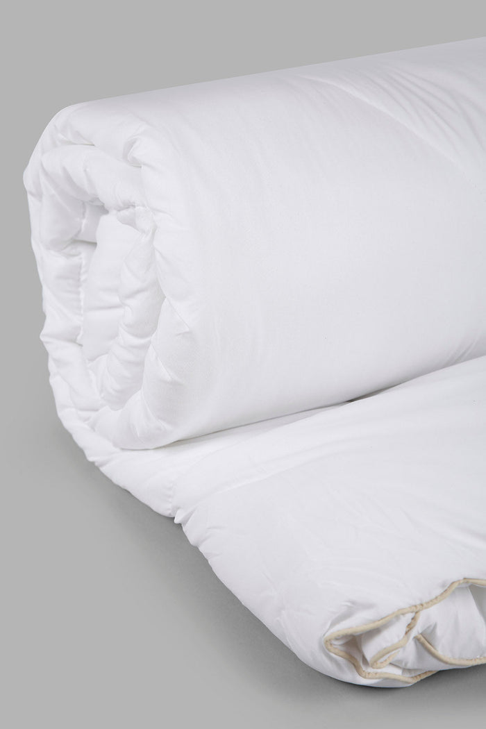 Redtag-White-Duvet-With-Piping-(King-Size)-365,-Category:Duvets,-Colour:White,-Deals:New-In,-Filter:Home-Bedroom,-HMW-BED-Duvets,-New-In-HMW-BED,-Non-Sale,-Section:Homewares-Home-Bedroom-