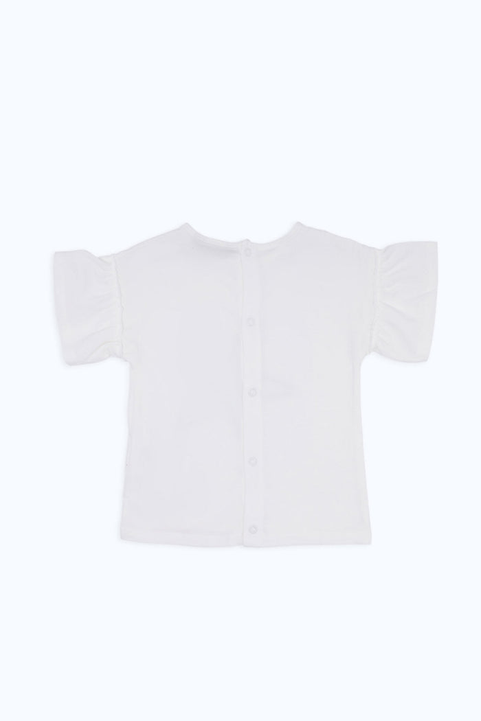 Redtag-Girls-White-Sea-Shell-Atwork-T-Shirt-Category:T-Shirts,-Colour:White,-Deals:New-In,-Dept:Girls,-Filter:Infant-Girls-(3-to-24-Mths),-H1:KWR,-H2:ING,-H3:TSH,-H4:CAT,-ING-T-Shirts,-New-In-ING-APL,-Non-Sale,-RMD,-S23C,-Season:S23C,-Section:Girls-(0-to-14Yrs)-Infant-Girls-3 to 24 Months