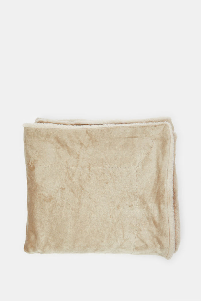 Redtag-Beige-Fur-Throw-Category:Throws,-Colour:Beige,-Deals:New-In,-Filter:Home-Bedroom,-H1:HMW,-H2:BED,-H3:BEC,-H4:THR,-HMW-BED-Throws,-HMWBEDBECTHR,-Julliana,-New-In-HMW-BED,-Non-Sale,-ProductType:Throws,-S24A,-Season:S24A,-Section:Homewares-Home-Bedroom-