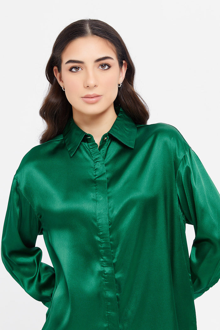 Redtag-Green-Oversized-Satin-Shirt-Category:Blouses,-Colour:Green,-Deals:New-In,-Filter:Women's-Clothing,-H1:LWR,-H2:LAD,-H3:BLO,-H4:CBL,-LWRLADBLOCBL,-New-In-Women,-Non-Sale,-ProductType:Casual-Shirts,-Season:W23A,-Section:Women,-W23A,-Women-Blouses-Women's-